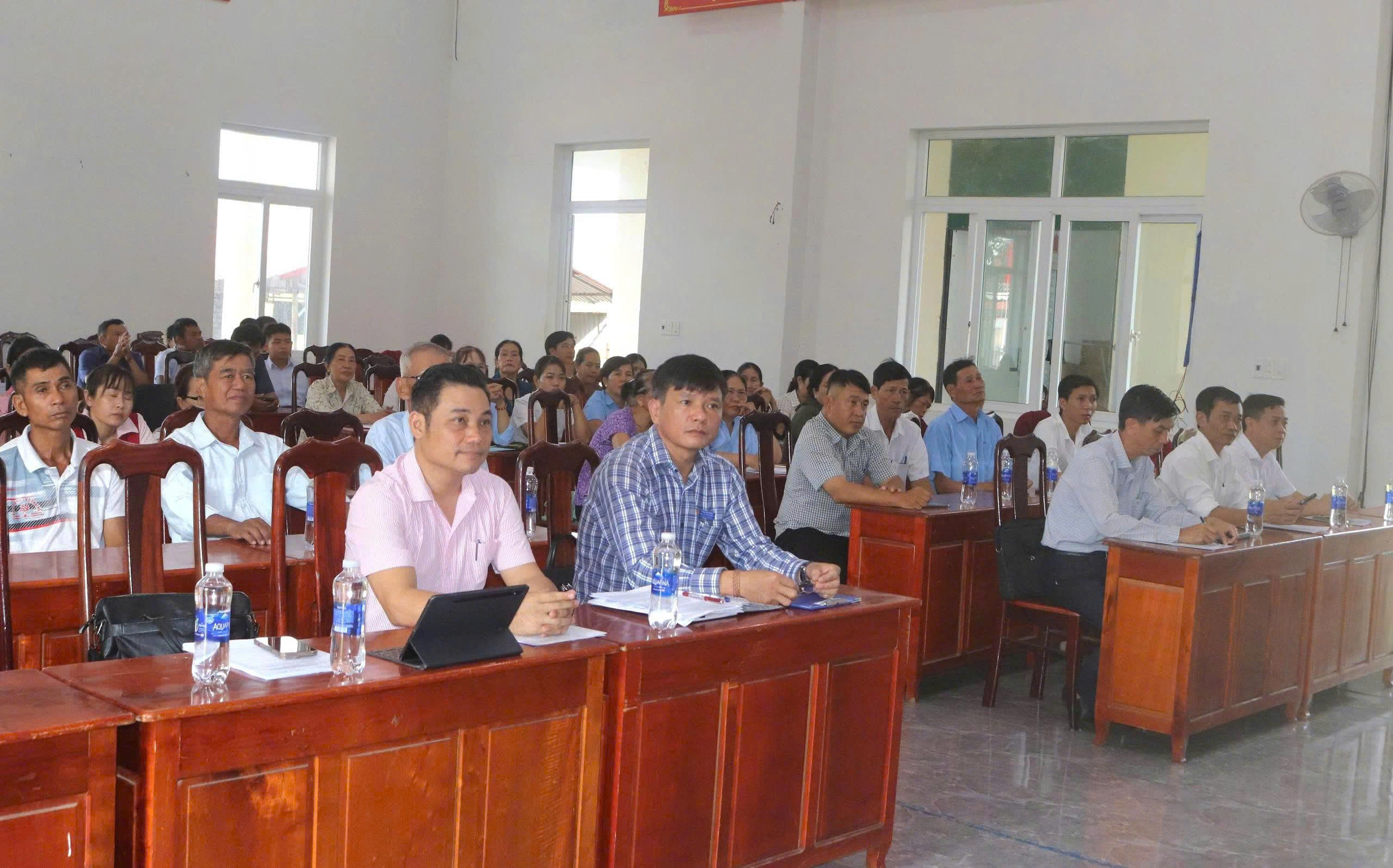 4b3262af0ff68ea8d7e74