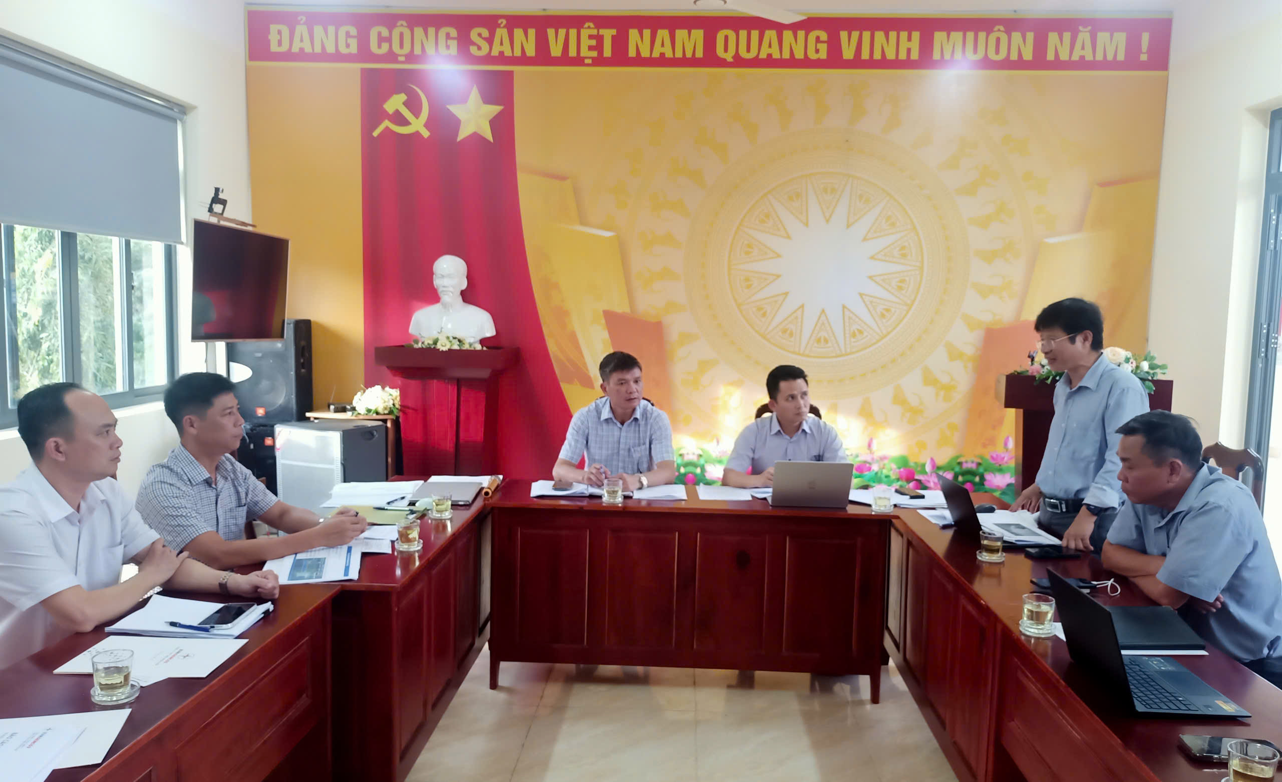 UBND XÃ EA NA PHỐI HỢP VỚI CÔNG TY THỦY ĐIỆN BUÔN KUỐP CHỦ ĐỘNG ỨNG PHÓ BÃO SỐ 13 - ¬BÃO KALMAEGI