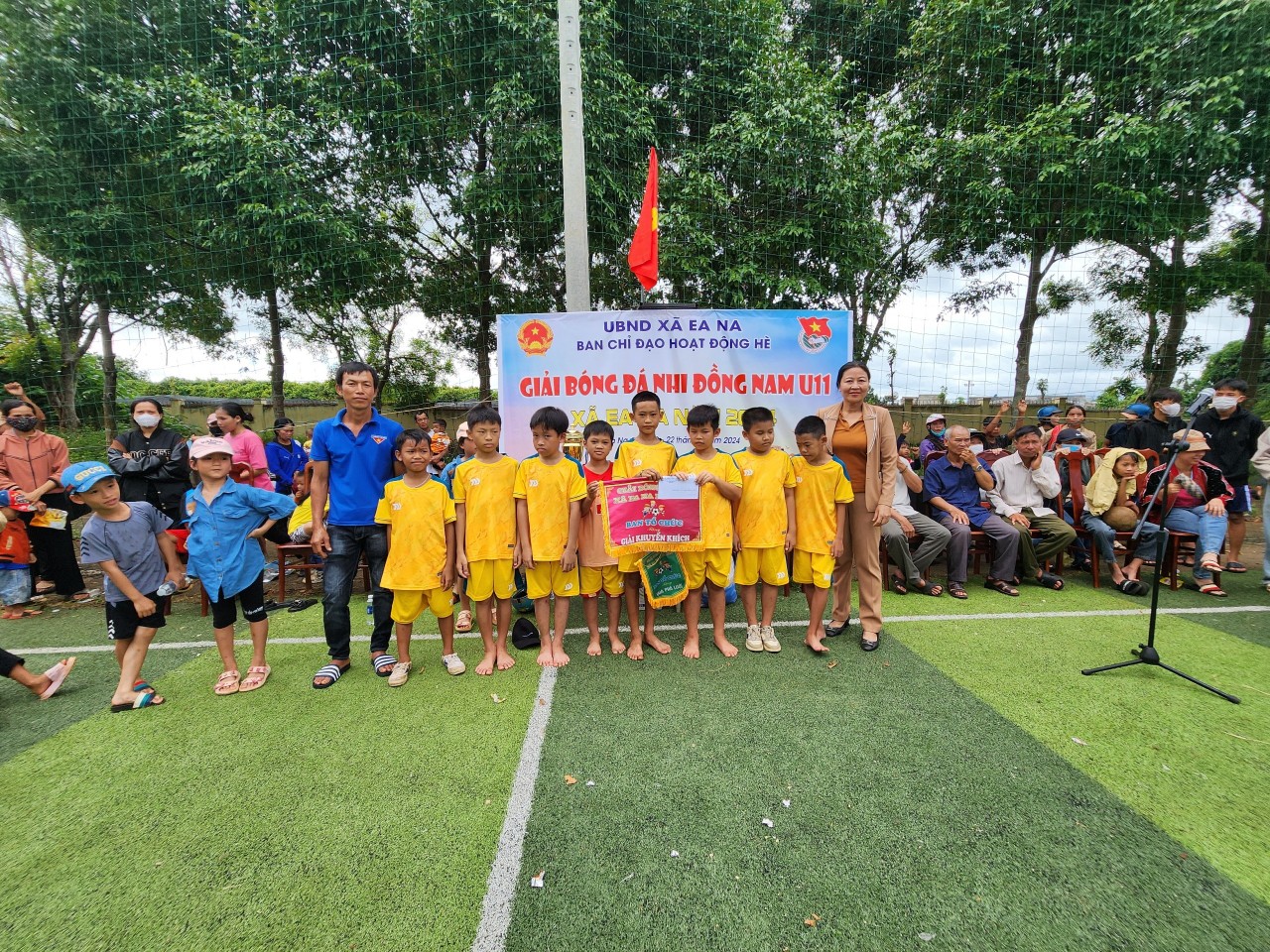 z5566475618647_09dcf48f1985901e7ef23ad57eca419a