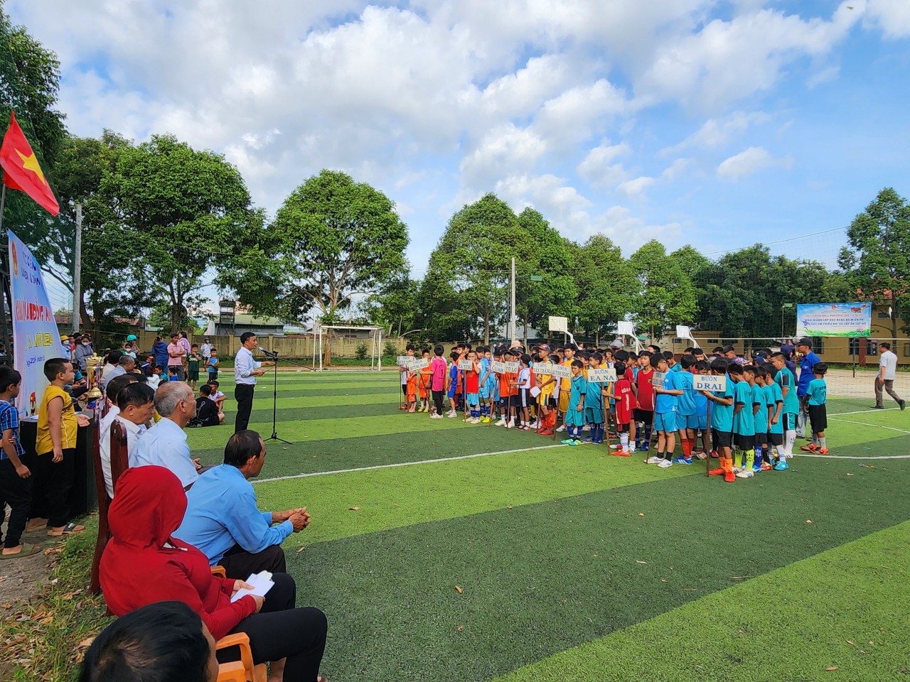 z5566475633720_5703a6a537c8d05475996a9f2dcd389f