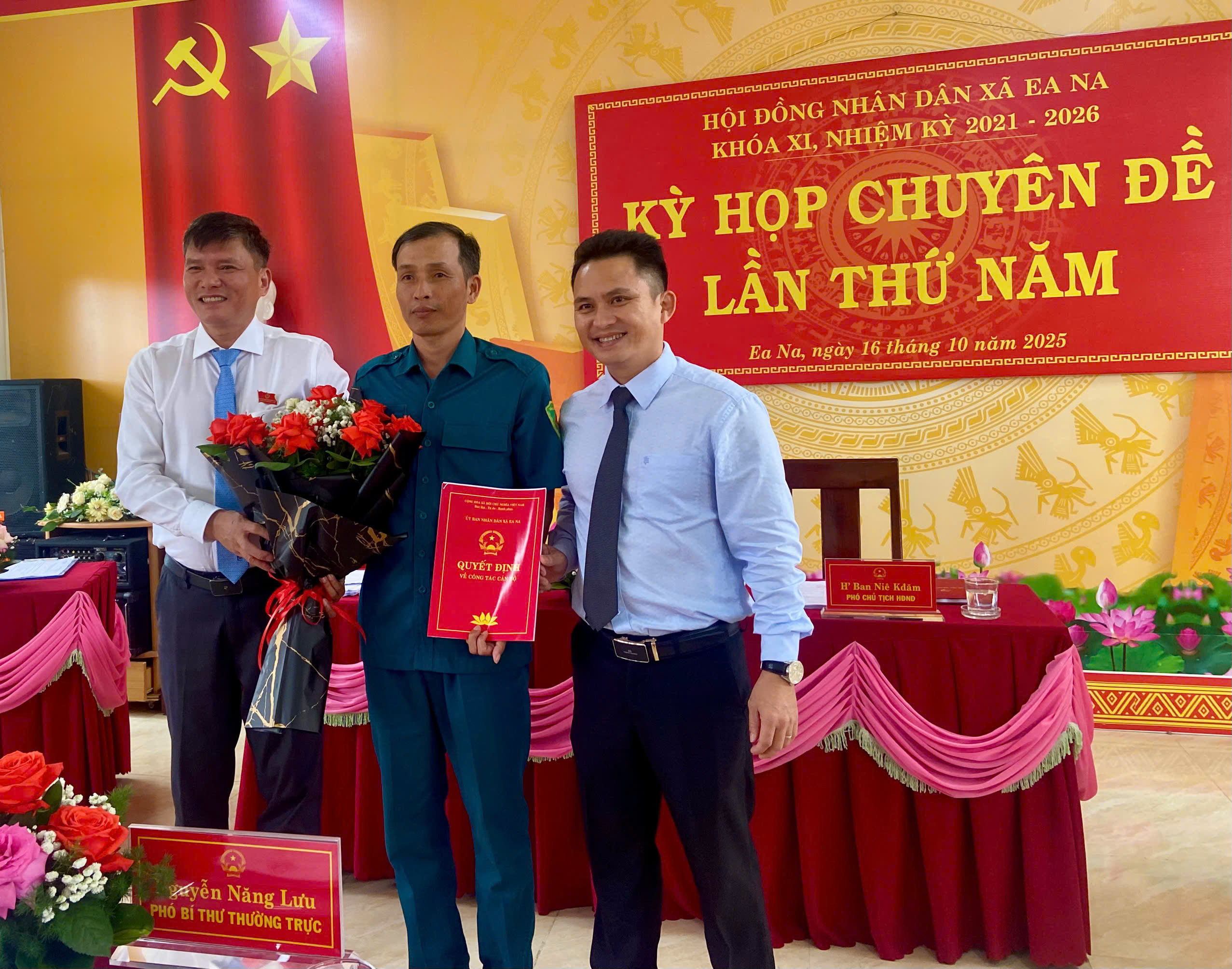 HĐND xã Ea Na tổ chức kỳ họp chuyên đề lần thứ Năm,  HĐND xã khóa XI, nhiệm kỳ 2021 - 2026