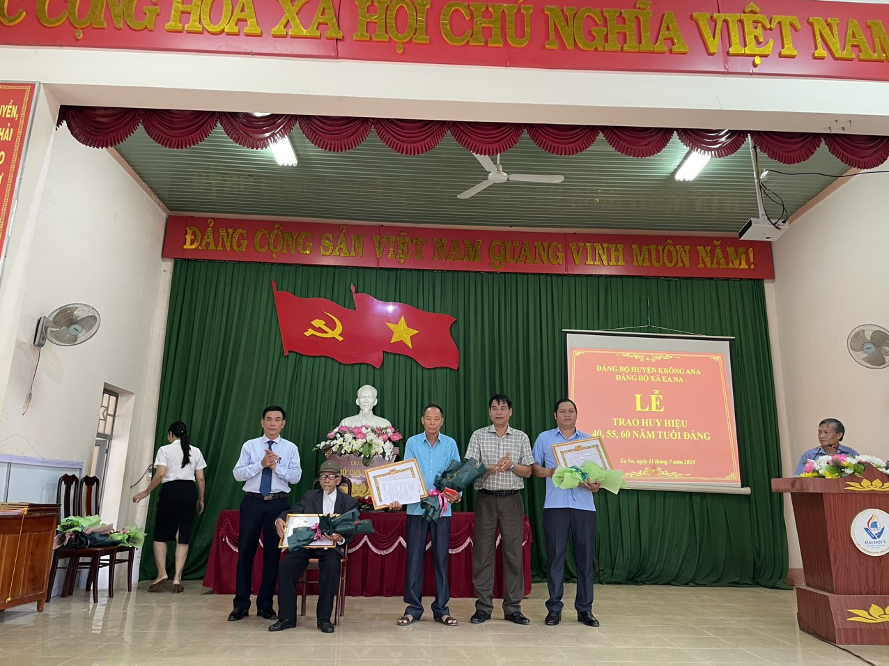 z5641192172987_1a1c06c7673ffa6ed65540114a270a35