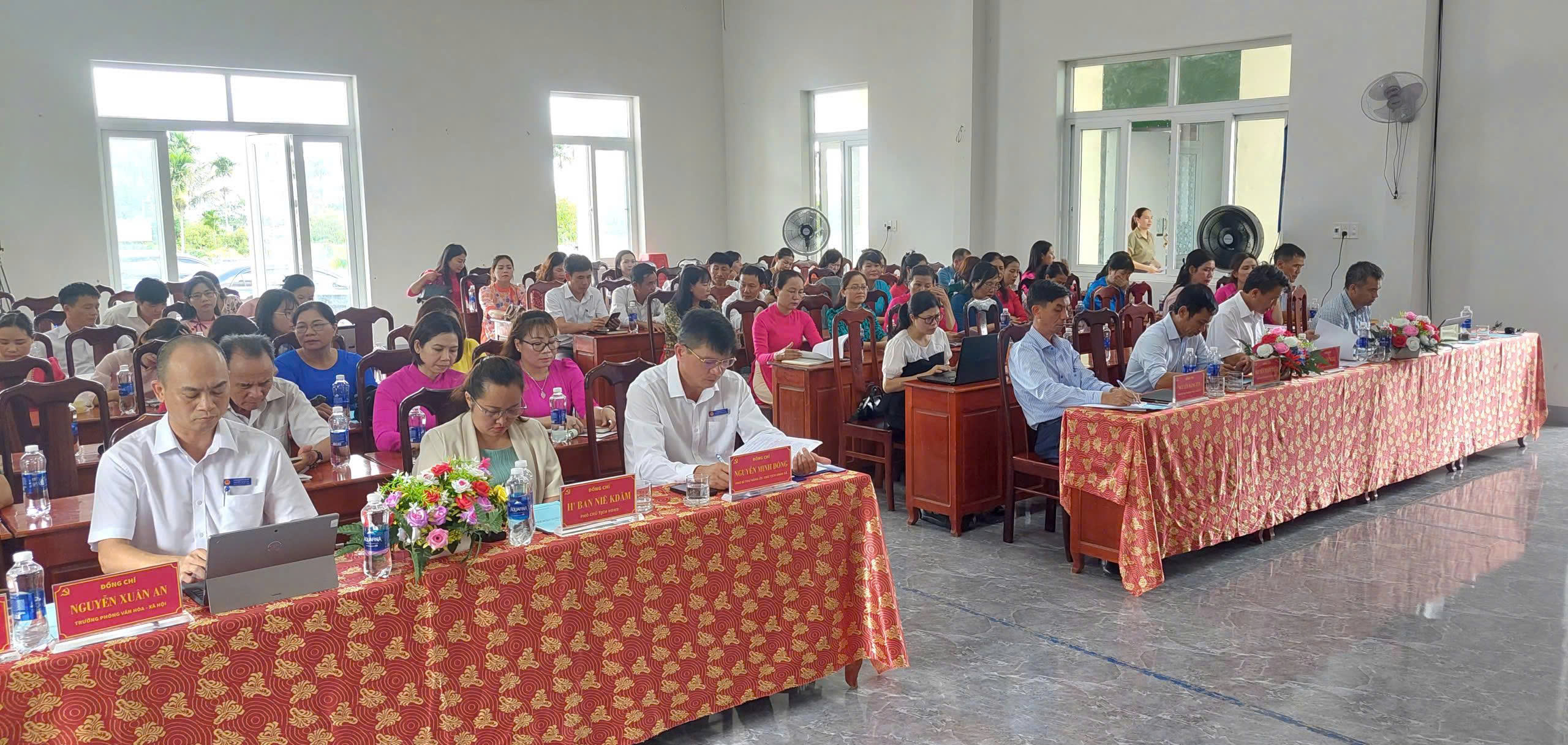 Hội nghị Tổng kết năm học 2025 – 2026, triển khai thực hiện Nghị quyết  số 71-NQ/TW ngày 22/8/2025 của Bộ Chính trị và các giải pháp nâng cao chất lượng giáo dục trên địa bàn xã