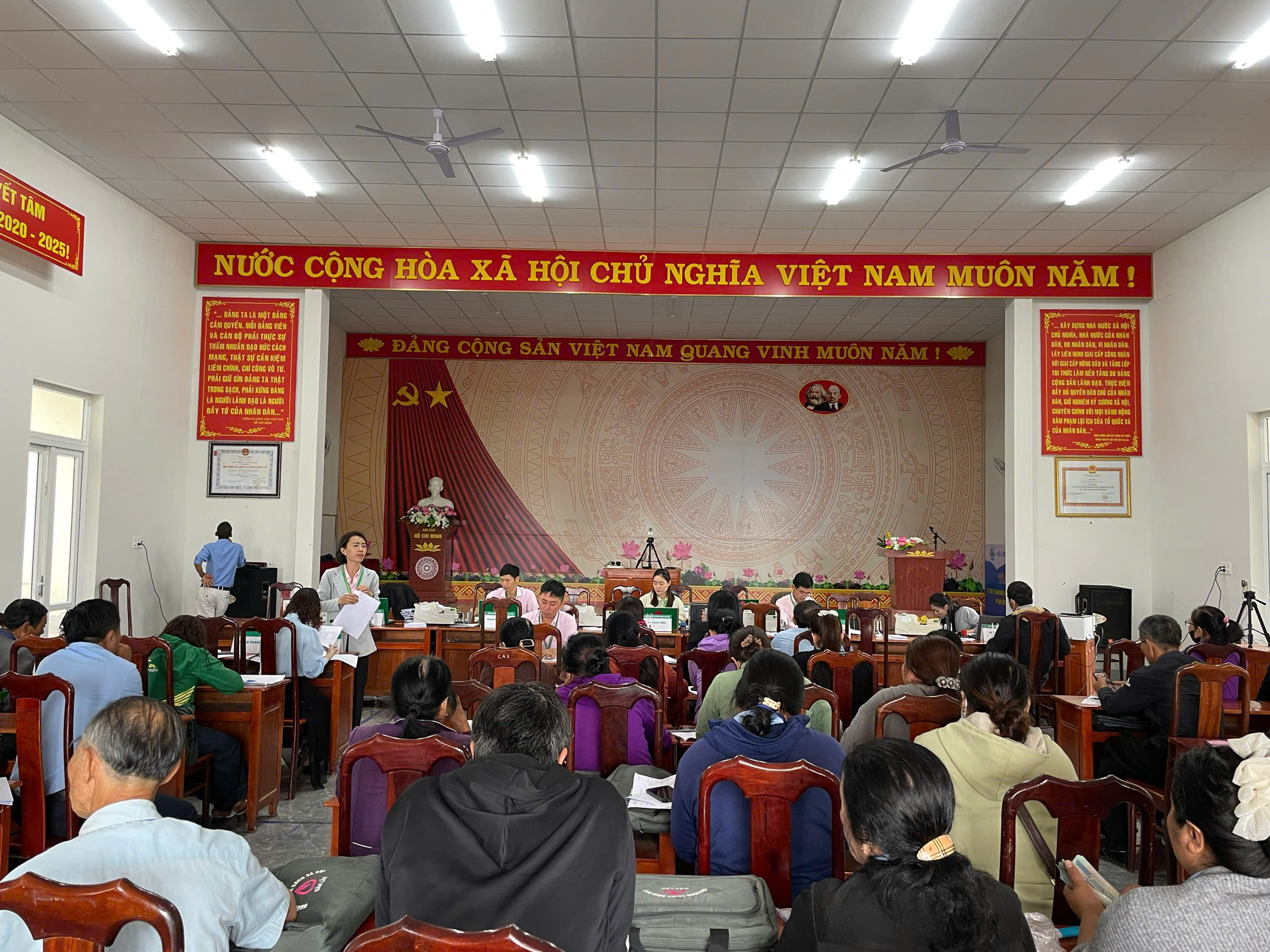 z6517879609593_2a113f10d709ddbb082cf2293306d771