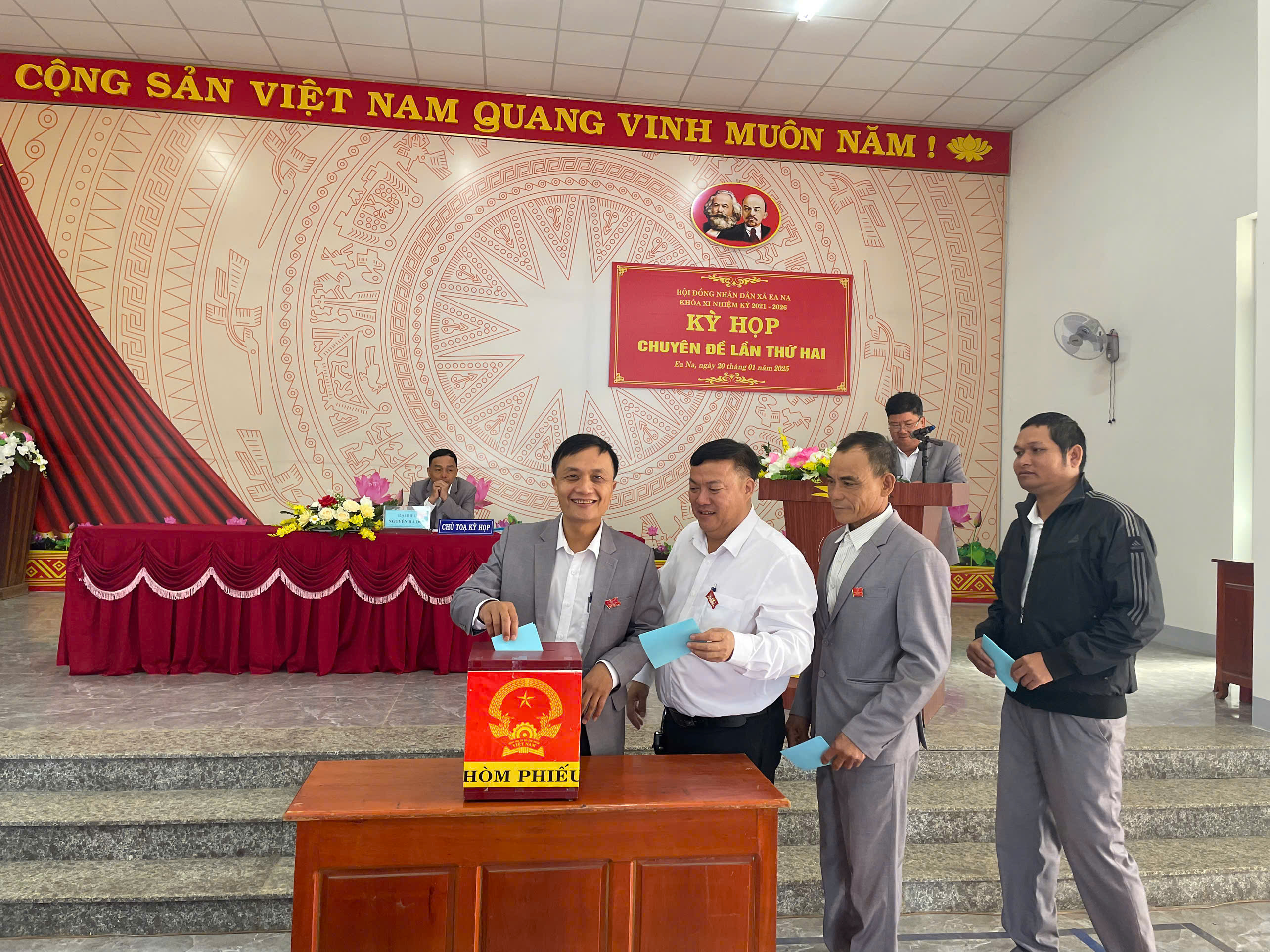 z6253245127382_1dcaea92a3317ad2150d86874d54e928