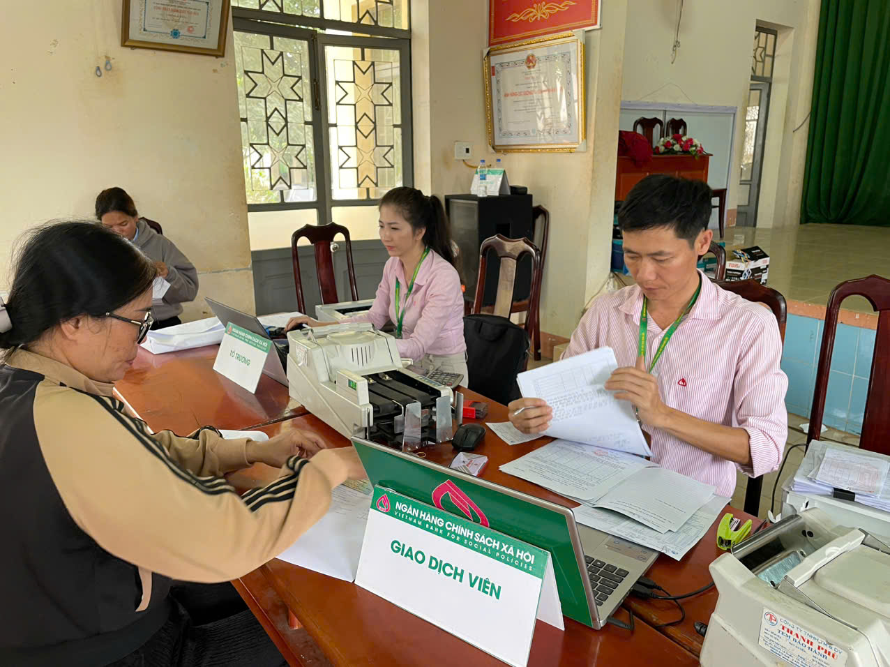 z5934803431208_824cc74d808cfc29d97086059381ad61