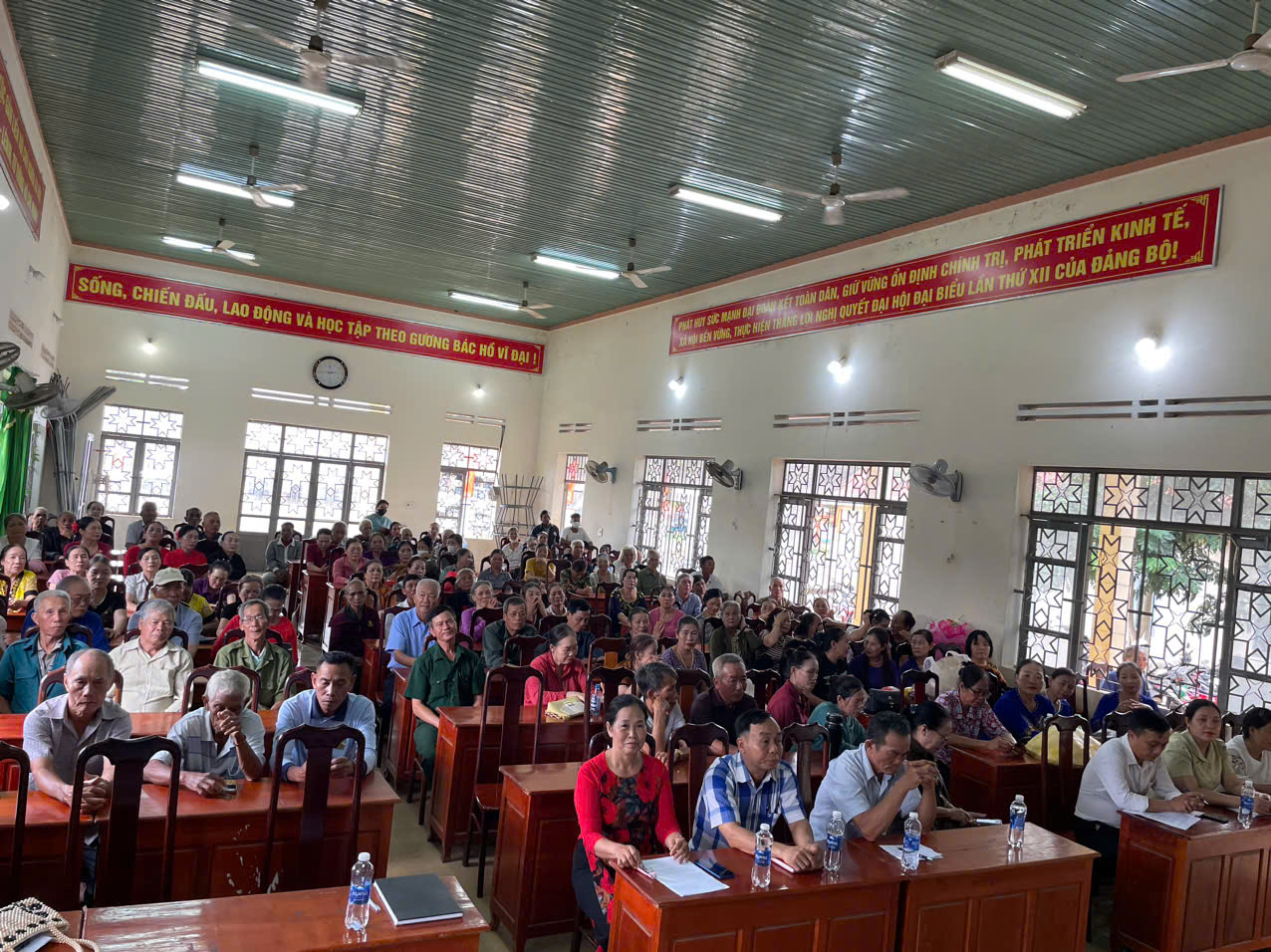 z5905501129696_876f1ba05c7d41a486ee17ad6f78fabe