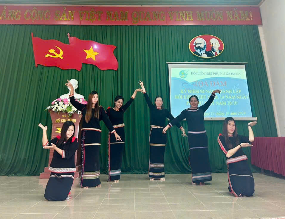 z5952419264543_9f89a9ffdad3ec429759b745febd4a40