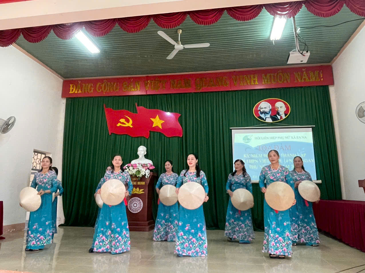 z5952419318801_8c28aa6af13e62d21043f79afc8a7829