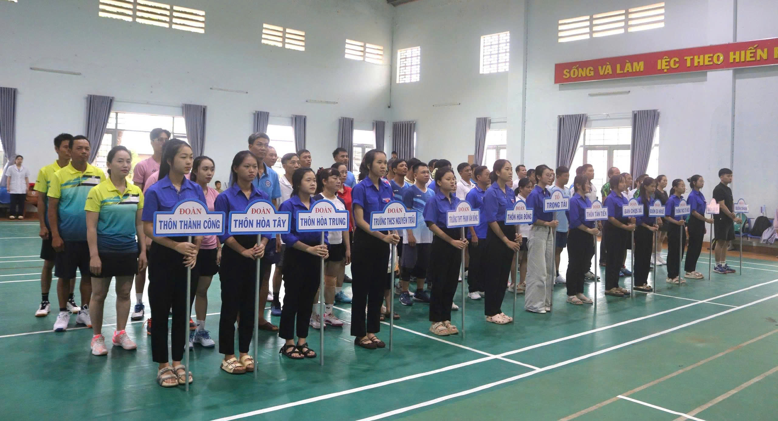Giải cầu lông trong chương trình Đại hội Thể dục thể thao xã Ea Na lần thứ I, năm 2025 – 2026